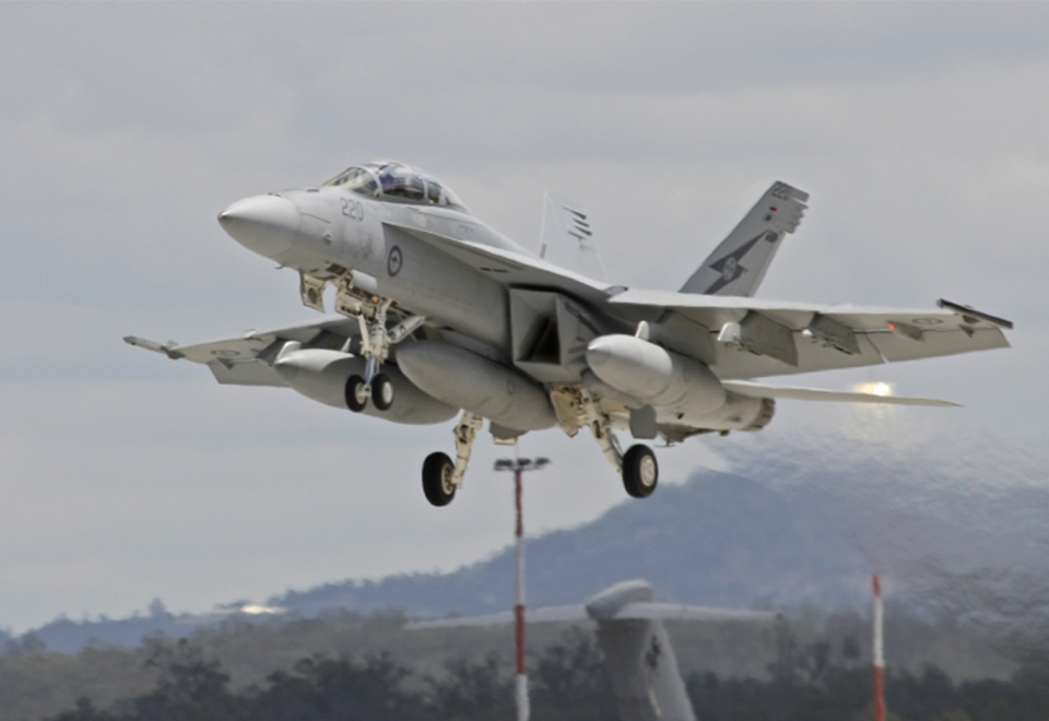 Image of RAAF plane at Williamtown base